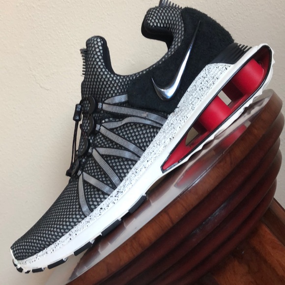 NIKE SHOX GRAVITY Sneakers - Picture 7 of 8